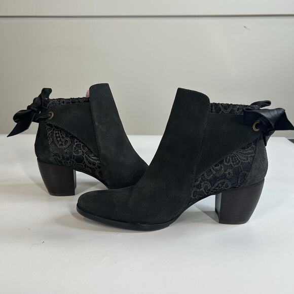 Sundance Suede Booties Womens 37 US 6.5 Lace Black Bow Ankle Boot - Picture 7 of 9